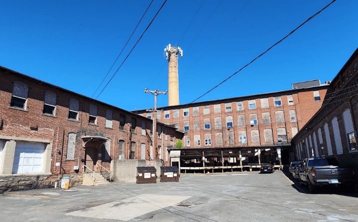 Pictures of Industrial property located at 1669 Thomaston Ave, Waterbury, CT 06704 for lease - image #1
