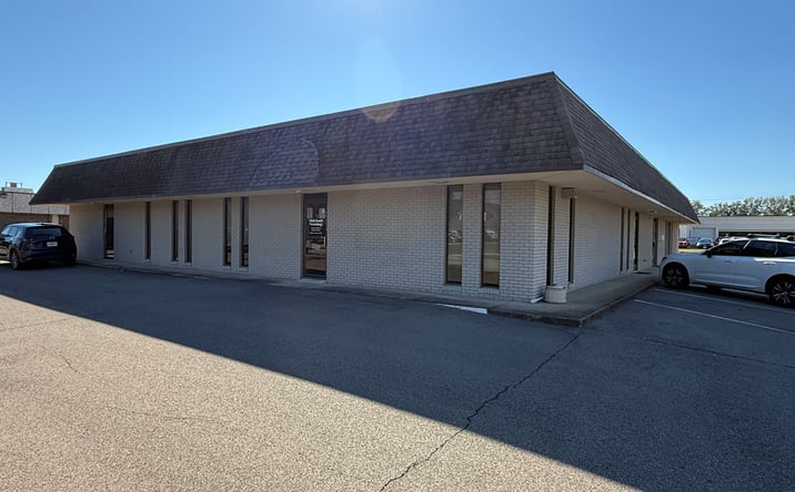 Pictures of Office property located at 609 Brunson Dr, Tupelo, MS 38801 for lease - image #1