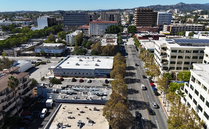Pictures of Retail property located at 1038 E Colorado Blvd, Pasadena, CA 91106 for lease - image #1