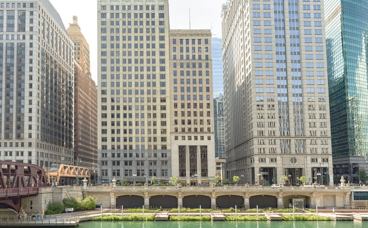Pictures of Office property located at 211 W Wacker Dr, Chicago, IL 60606 for lease - image #1