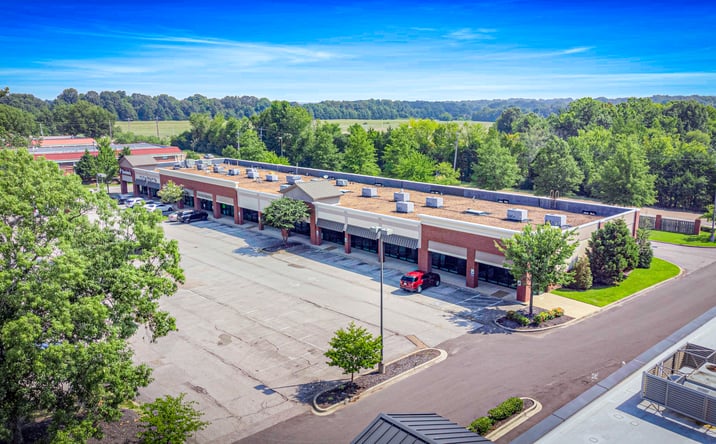 Pictures of Retail property located at 240 New Byhalia Rd, Collierville, TN 38017 for lease - image #1