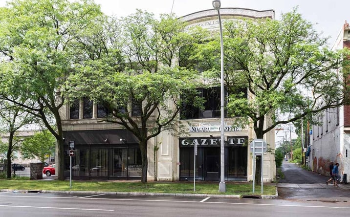 Pictures of Office, Restaurant property located at 310 Niagara St, Niagara Falls, NY 14303 for lease - image #1