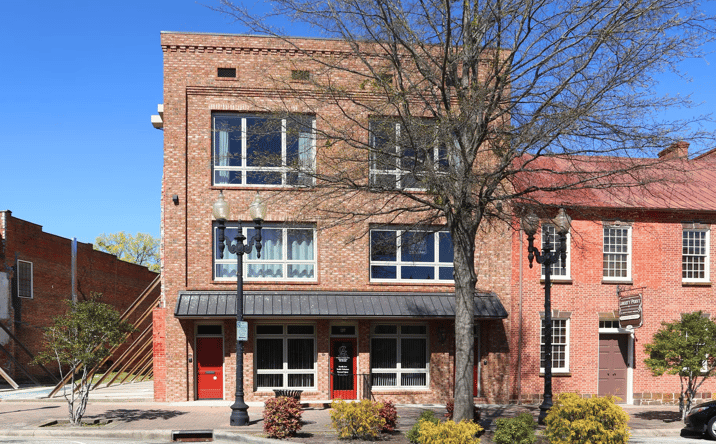 Pictures of Retail, Office, Special Purpose property located at 137 Person St, Fayetteville, NC 28301 for lease - image #1