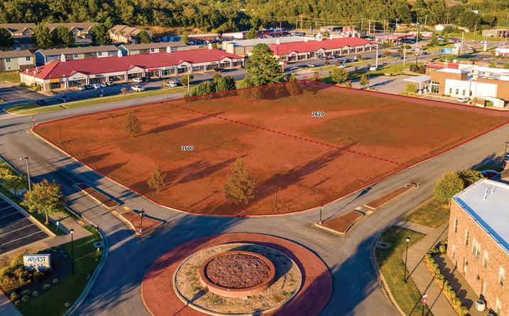 Pictures of Retail, Land property located at 2600-2620 N Donaghey Ave, Conway, AR 72032 for lease - image #1
