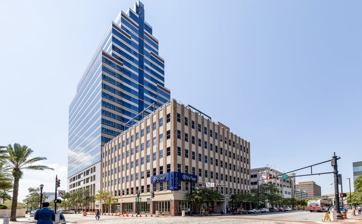 Pictures of Retail property located at 100 W Bay St, Jacksonville, FL 32202 for lease - image #1