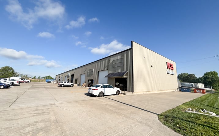Pictures of Industrial property located at 4173 N 20th St, Ozark, MO 65721 for lease - image #1