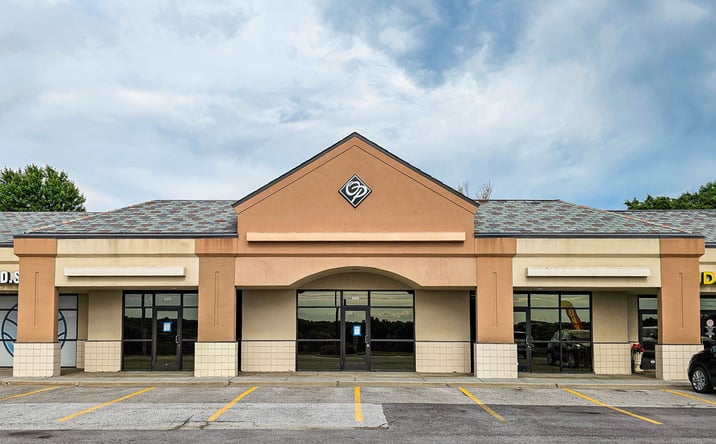 Pictures of Retail property located at 14345 Fort St, Omaha, NE 68164 for lease - image #1