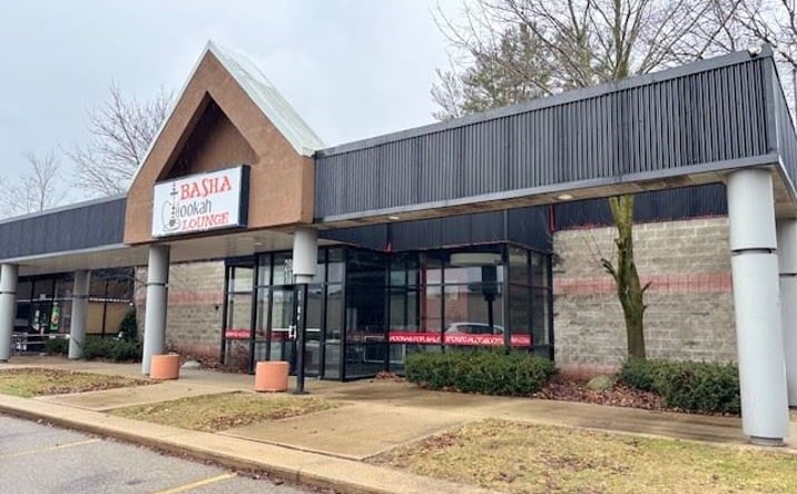 Pictures of Retail, Restaurant property located at 2804 W Michigan Avenue, Kalamazoo, MI 49006 for lease - image #1