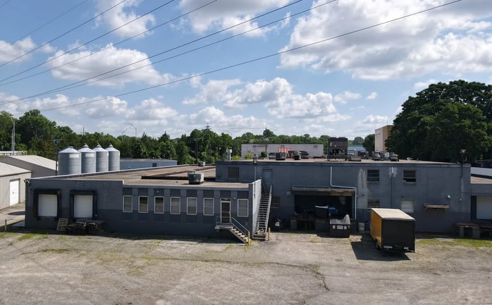 Pictures of Retail, Industrial property located at 3717 Jonlen Dr, Cincinnati, OH 45227 for lease - image #1