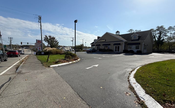 Pictures of Retail property located at 927 Main Street, West Dennis, MA 02670 for lease - image #1