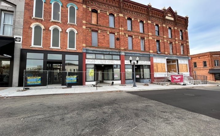 Pictures of Retail property located at 100 N Howell St, Hillsdale, MI 49242 for lease - image #1