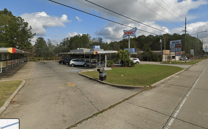 Pictures of Retail, Restaurant property located at 1968 Gause Blvd, Slidell, LA 70461 for lease - image #1