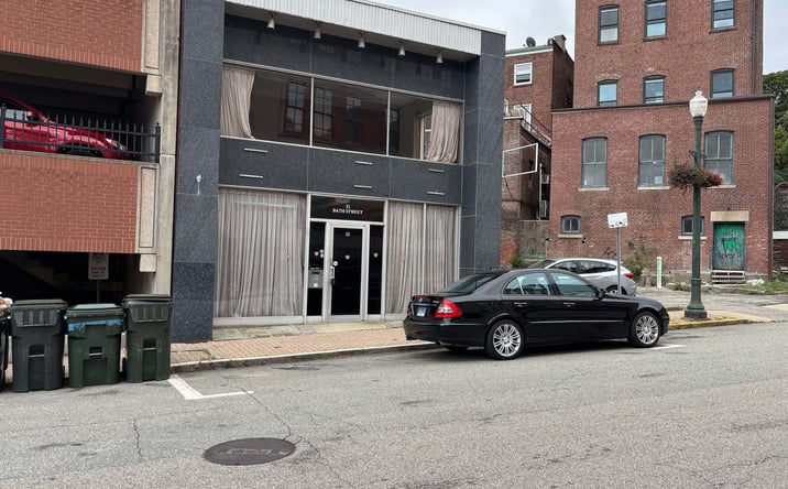 Pictures of Retail, Office, Special Purpose property located at 11 Bath St, Norwich, CT 06360 for lease - image #1