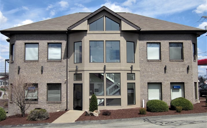 Pictures of Office property located at 3946 William Penn Hwy, Monroeville, PA 15146 for lease - image #1