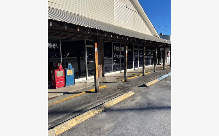 Pictures of Retail, Office, Restaurant property located at 12560 US-27, Chickamauga, GA 30707 for lease - image #1