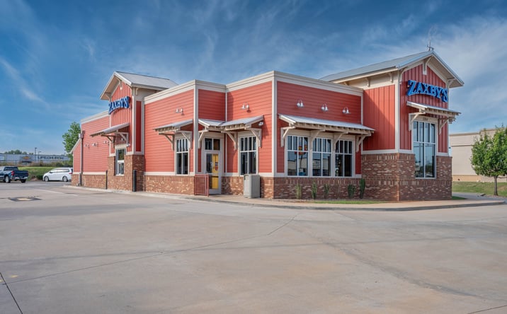 Pictures of Restaurant, Retail property located at 1084 E State Hwy 152, Mustang, OK 73064 for lease - image #1