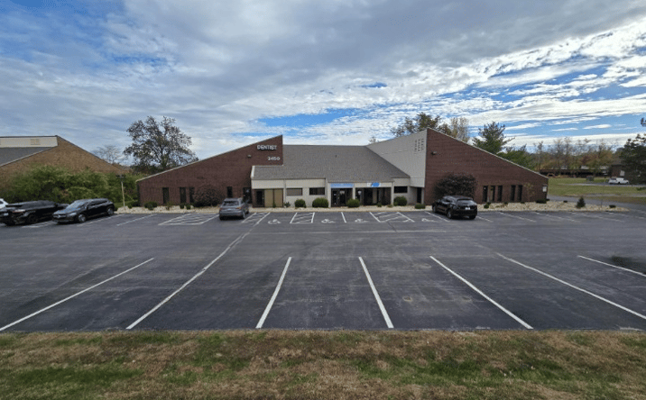 Pictures of Office property located at 3450 Bridgeland Dr, Bridgeton, MO 63044 for lease - image #1