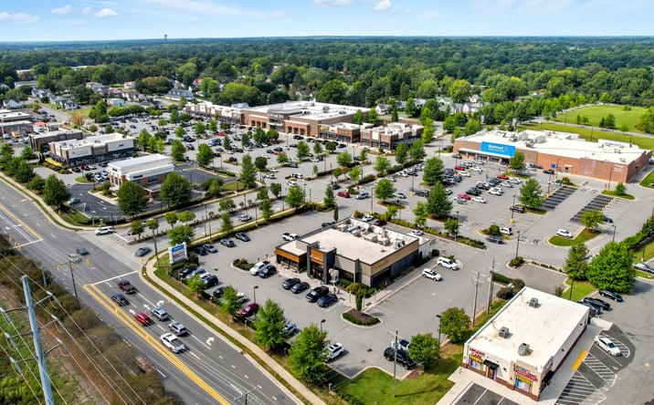 Pictures of Retail property located at 700 S Stratford Rd, Winston-Salem, NC 27103 for lease - image #1