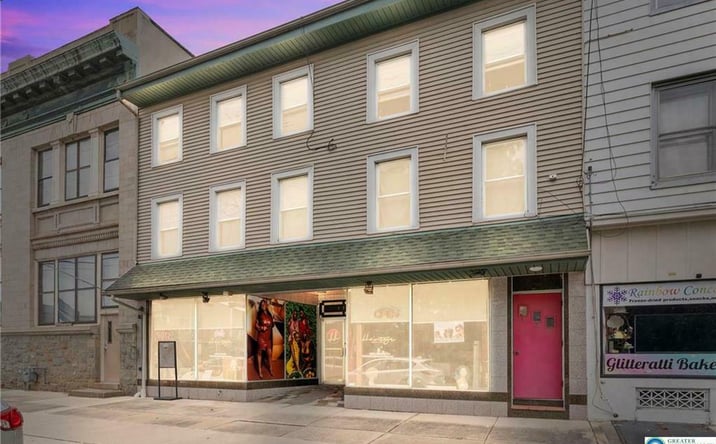 Pictures of Retail property located at 427-429 Front Street, Catasauqua, PA 18032 for lease - image #1
