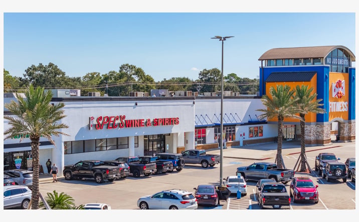 Pictures of Retail property located at 164 Gulf Fwy S, League City, TX 77573 for lease - image #1