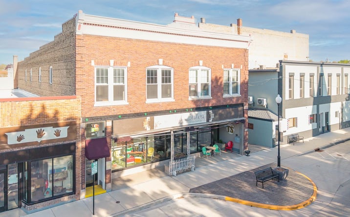 Pictures of Retail, Office property located at 112-1/2 S Spring, Beaver Dam, WI 53916 for lease - image #1