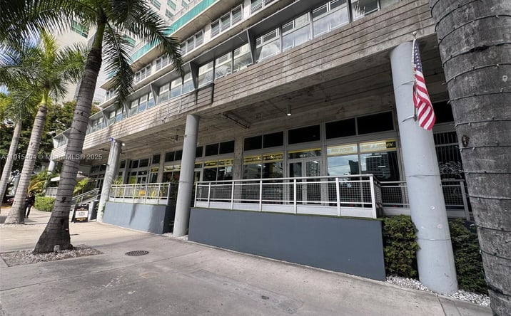 Pictures of Retail, Restaurant, Office property located at 169 SW 7th St # D #CU-C & CU-D, Miami, FL 33130 for lease - image #1