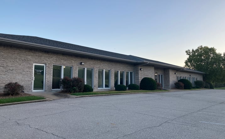 Pictures of Office property located at 3225 W Truman Blvd, Jefferson City, MO 65109 for lease - image #1