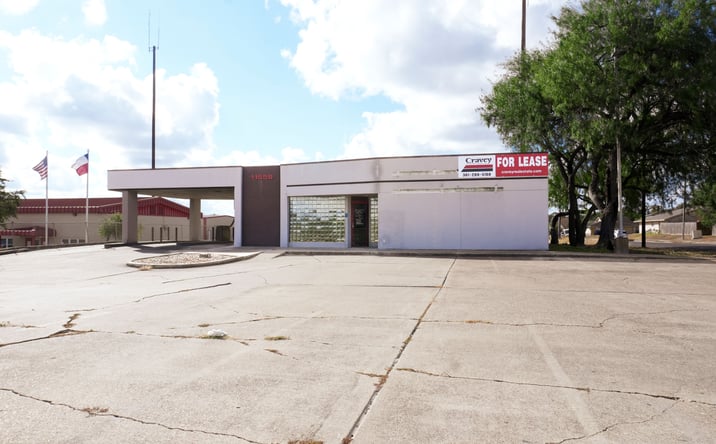 Pictures of Office property located at 11559 Leopard St, Corpus Christi, TX 78410 for lease - image #1