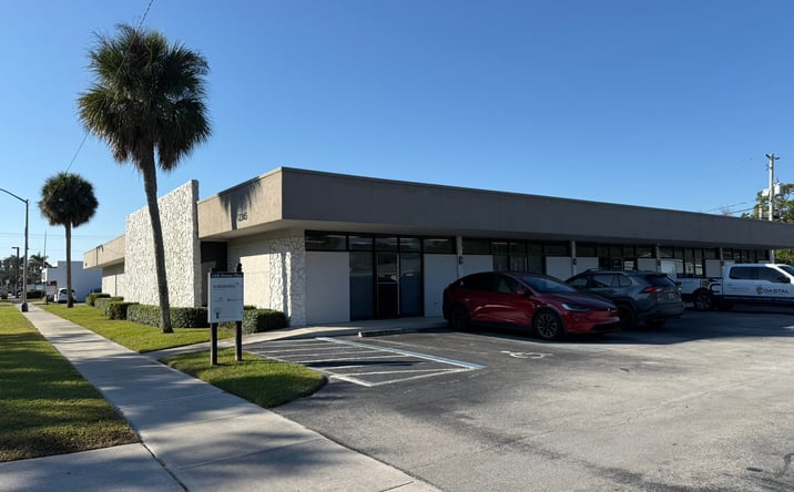 Pictures of Office property located at 2345 14th Ave, Vero Beach, FL 32960 for lease - image #1