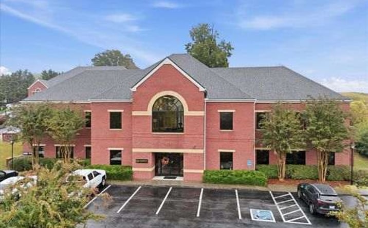 Pictures of Office property located at 8862 Cedar Springs Ln, Knoxville, TN 37923 for lease - image #1