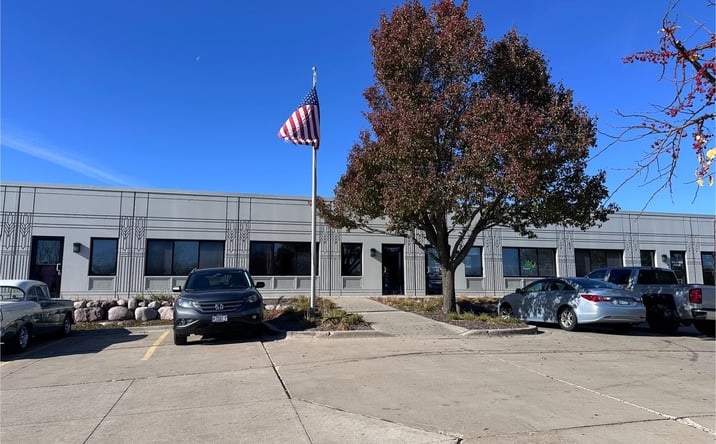 Pictures of Office, Retail property located at 721 Ridgeview Drive, McHenry, IL 60050 for lease - image #1