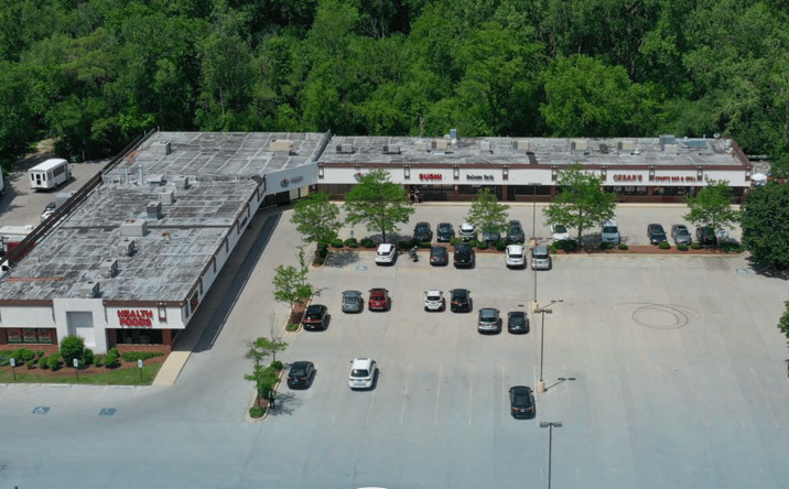 Pictures of Retail property located at 185 E Lake St, Bloomingdale, IL 60108 for lease - image #1