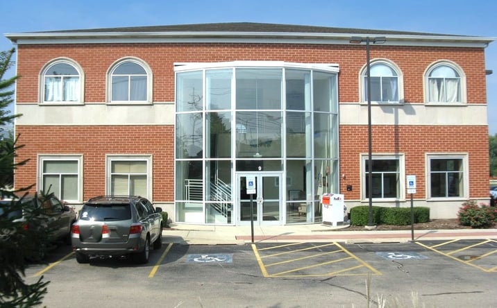 Pictures of Office property located at 9 Crystal Lake Rd, Lake in the Hills, IL 60156 for lease - image #1