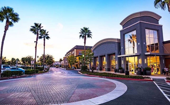 Pictures of Retail property located at 3639 Riverside Plaza Drive, Riverside, CA 92506 for lease - image #1