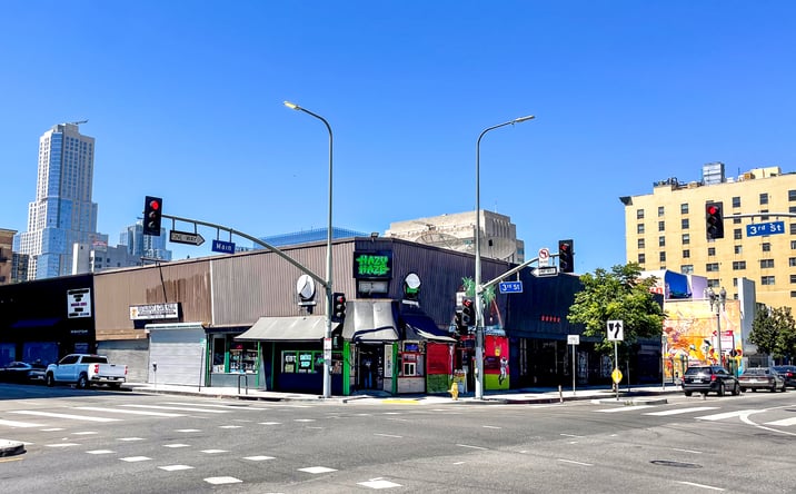 Pictures of Retail, Restaurant property located at 263 Main St, Los Angeles, CA 90012 for lease - image #1