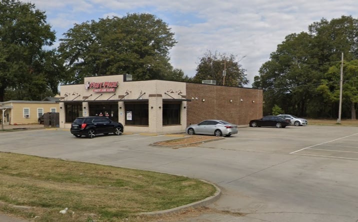 Pictures of Retail, Office property located at 616 US-82, Indianola, MS 38751 for lease - image #1
