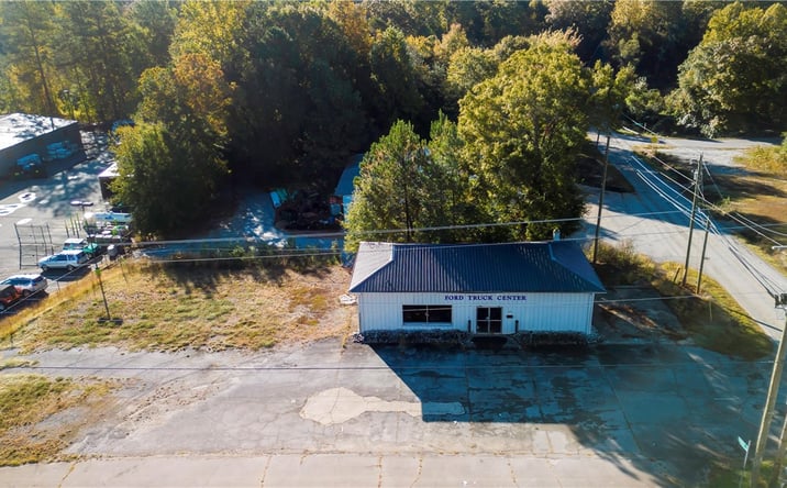 Pictures of Retail, Office, Industrial property located at 879 By Pass 123 & 710 Seneca Dr, Seneca, SC 29678 for lease - image #1