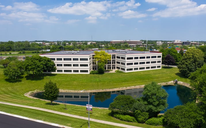 Pictures of Office property located at 387 Shuman Blvd, Naperville, IL 60563 for lease - image #1