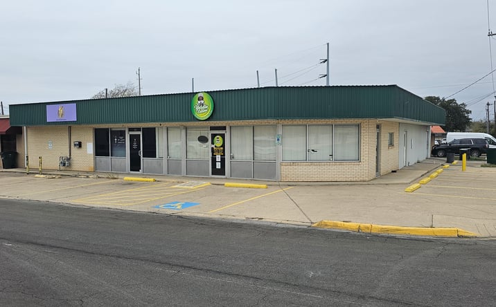 Pictures of Retail property located at 809 N 2nd St, Killeen, TX 76541 for lease - image #1