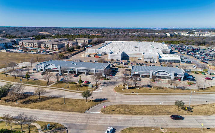 Pictures of Retail property located at 613 Uptown Blvd, Cedar Hill, TX 75104 for lease - image #1