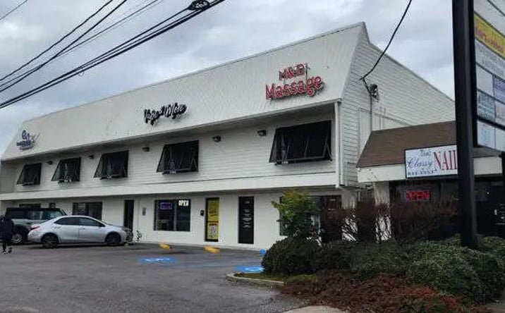 Pictures of Retail property located at 2309 Veterans Memorial Blvd, Kenner, LA 70062 for lease - image #1