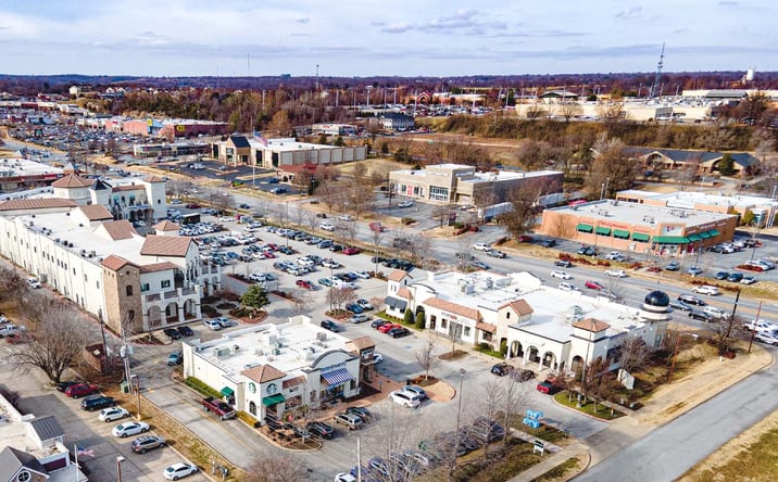 Pictures of Retail, Office property located at 3931 N Shiloh Dr, Fayetteville, AR 72703 for lease - image #1