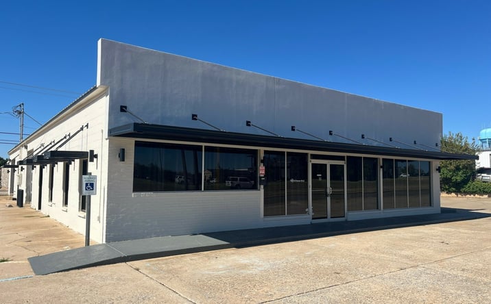 Pictures of Retail, Industrial property located at 7301 N Classen Blvd, Oklahoma City, OK 73116 for lease - image #1