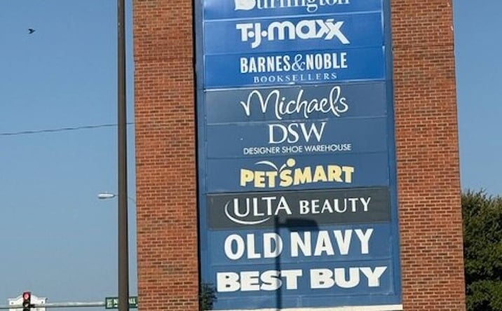 Pictures of Retail property located at 852 NE Mall Blvd, Hurst, TX 76053 for lease - image #1