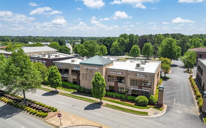 Pictures of Retail, Office property located at 19824 W Catawba Ave, Cornelius, NC 28031 for lease - image #1