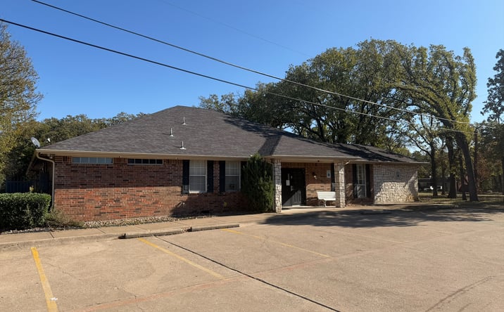 Pictures of Office property located at 2011 W. Bardin Rd., Arlington, TX 76017 for lease - image #1
