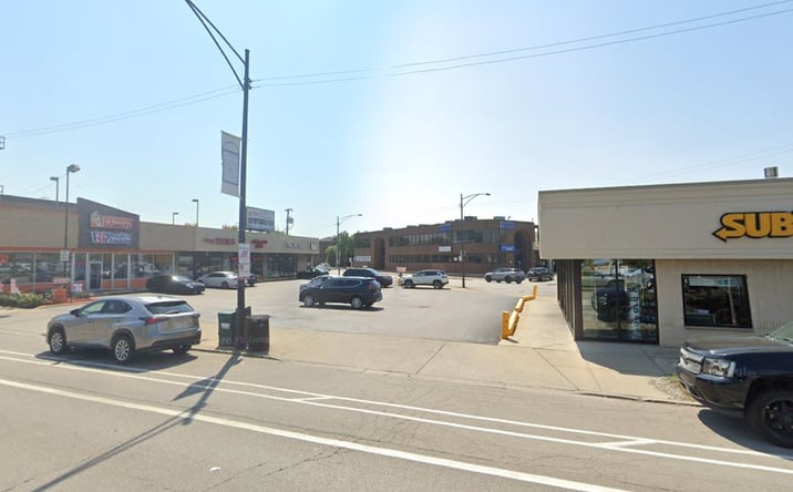 Pictures of Retail, Office, Restaurant property located at 6346 N Milwaukee Ave, Chicago, IL 60646 for lease - image #1