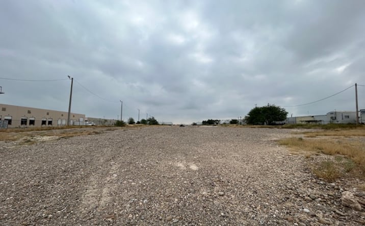 Pictures of Land property located at 13607 Regional Dr, Laredo, TX 78045 for lease - image #1
