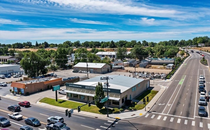 Pictures of Retail, Office, Special Purpose property located at 4141 W Chinden Blvd, Garden City, ID 83714 for lease - image #1