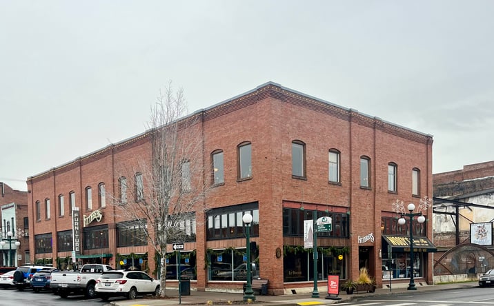 Pictures of Restaurant, Retail, Office property located at 114 W 4th Ave, Ellensburg, WA 98926 for lease - image #1